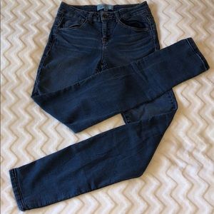 SALE ⭐️ Jolt skinny jeans